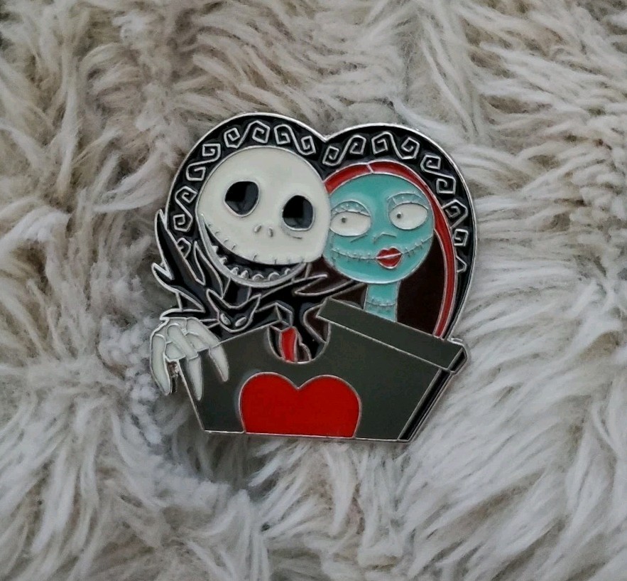 Disney 2008 Jack Skeleton And Sally Pin