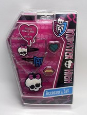 2013 Monster High - Accessory Set Necklace Rings  Hair Clips New Sealed