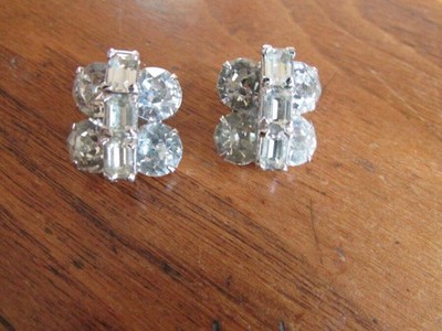 Vintage Eisenberg signed classic clear rhinestone clip earrings