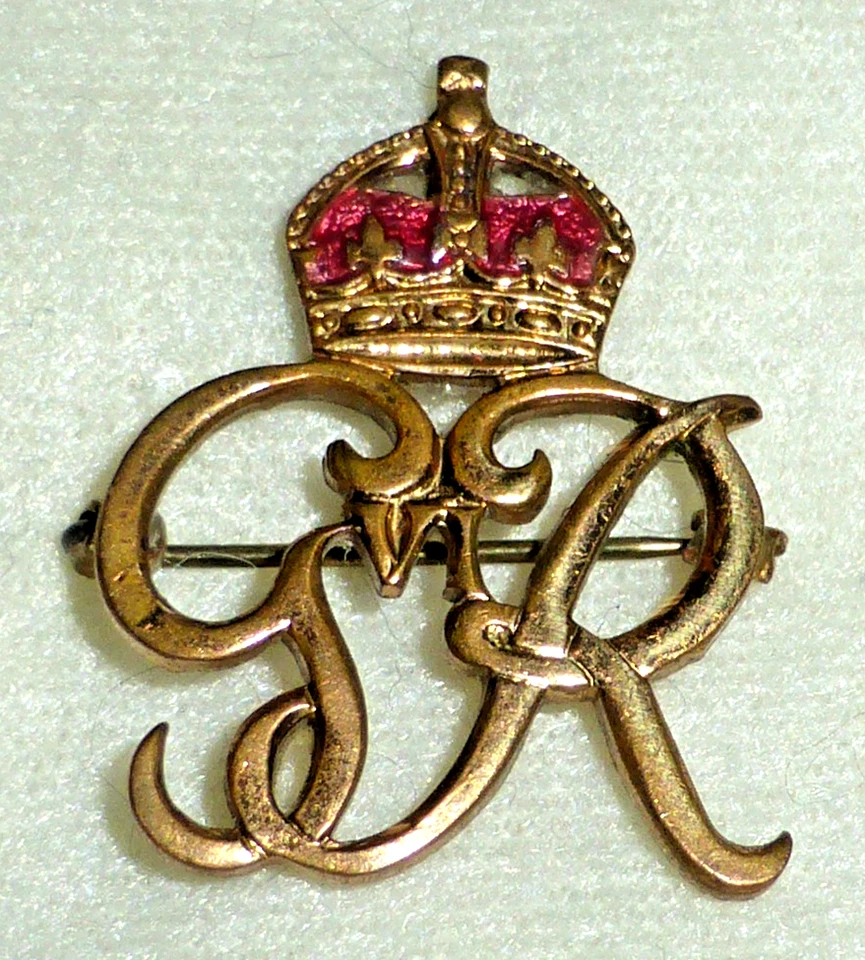 Great Vintage George VI Cypher Coronation Gilt and Enamel Brooch 1937. - Image 2 of 4