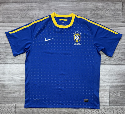 BRAZIL 2010 2011 AWAY FOOTBALL SHIRT SOCCER JERSEY NIKE 369251-493