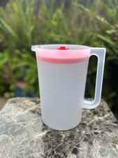 Tupperware Classic Pitcher , 1 Gallon Capacity FREE SHIPPING