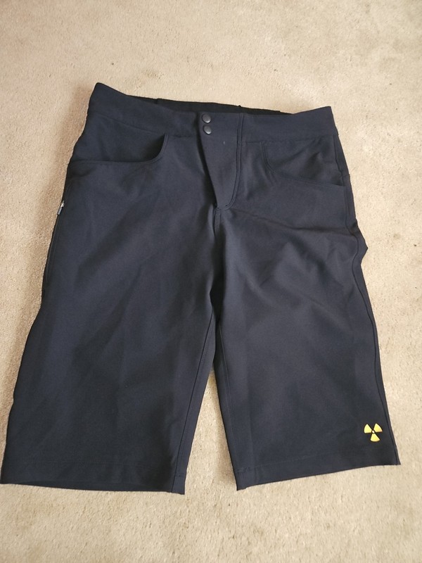 Nukeproof Men's Shorts SMALL Black