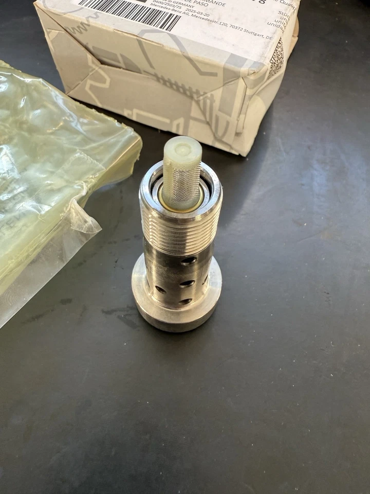 A2760500278 Mercedes Benz Oem Camshaft Adjustment Control Valve. New - Image 4 of 4