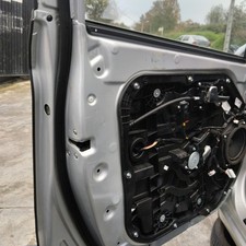 Porte avant et accessoires Kia CARENS
