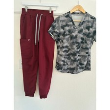 NWOT Fabletics Womens XXS Scrub Joggers Wine XXS Scrub Top Black Gray READ
