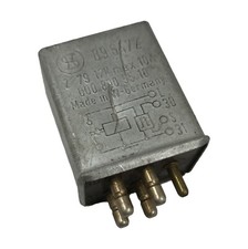 Genuine Mercedes Relay Time Relay Dome Light Relay OEM 896472 / 0008205510