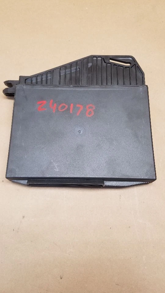 Módulo de control del motor usado (ECM) se adapta a: Chrysler Crossfire ID 1121535379 2004 Gra Foto 3 de 4