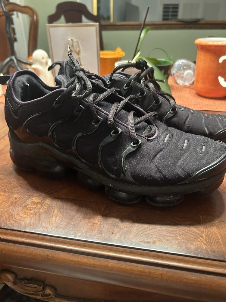 Size 9.5 - Nike Air VaporMax Plus Low Triple Black