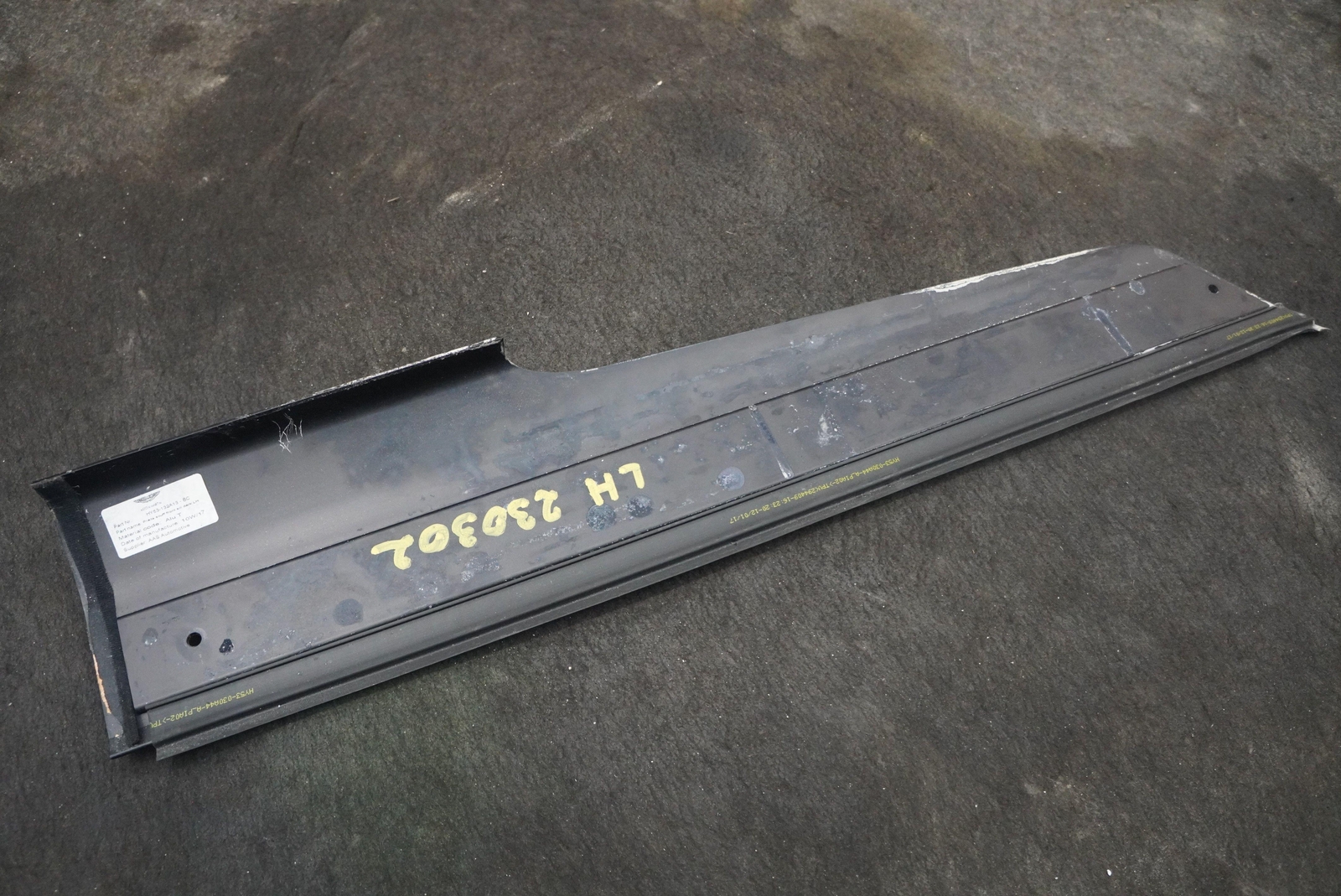 Left Driver Door Sill Scuff Plate Trim Hy53-132a13-bc Oem Aston Martin Db11 2017