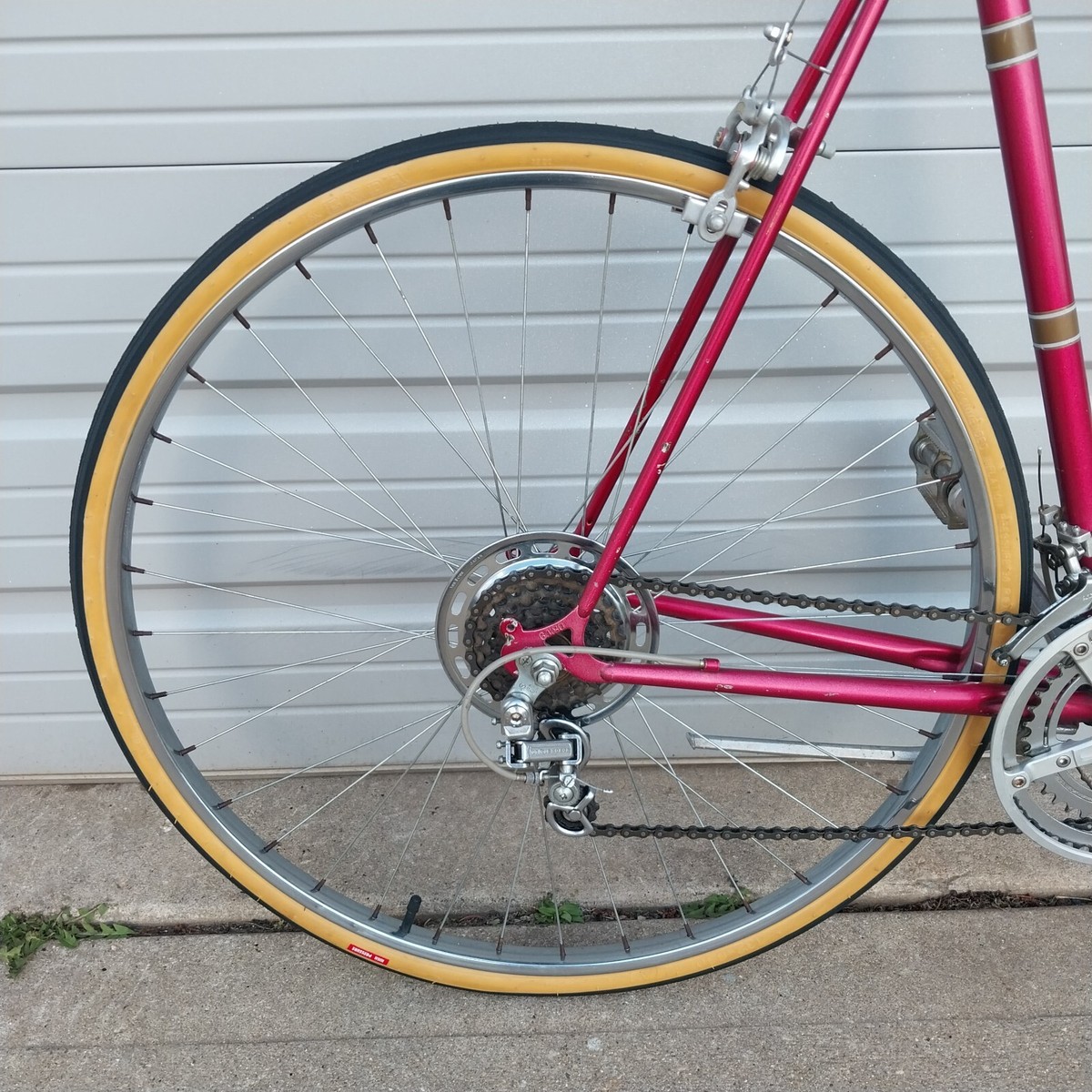 🚲 Vintage 1980 Schwinn Bicycle 27