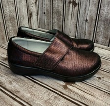 Alegria  "Lauryn" Metallic Shimmer Loafers Size: Women's US 8/8.5 EU 38 