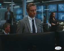 Martin Freeman Black Panther Autographed Signed 8x10 Photo ACOA