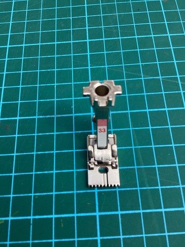 Bernina Presser foot No.33 Pintucking Foot 9 Groove old style two prong - Picture 5 of 5