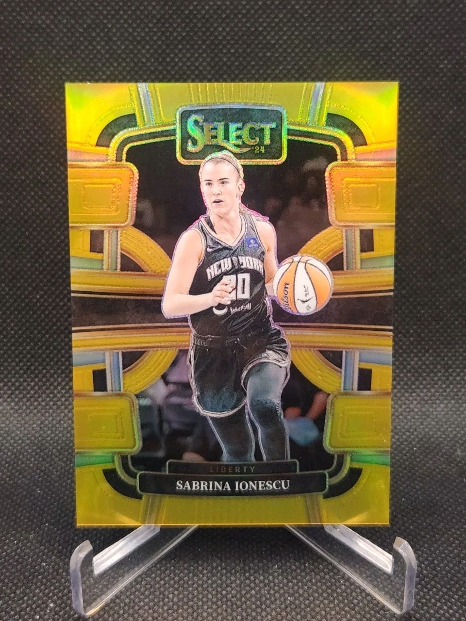 2024 Panini Select WNBA #63 Sabrina Ionescu Gold Prizm /10 Liberty Concourse