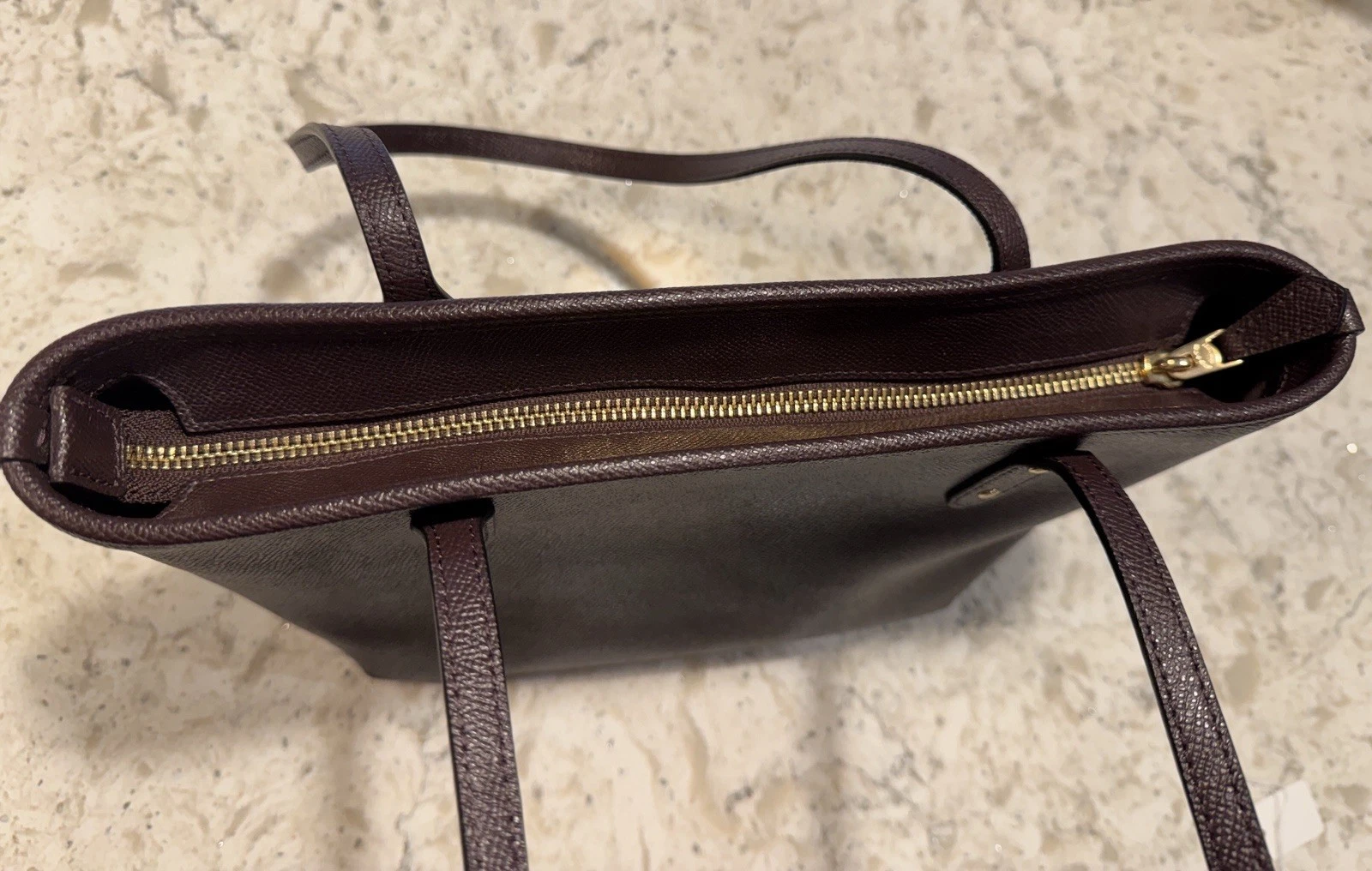 COACH borsa marrone usata condizioni. Cerniera ferramenta dorata. Molto bello. BR