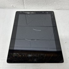 Apple iPad 4th Gen 9.7  16GB Silver - Cracked Screen - User Locked