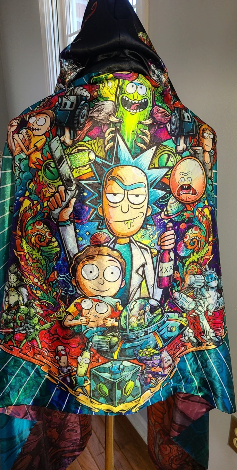 Rick And Morty Adult Poncho Unisex OSFA Hooded Trippy 2 SIDED Multicolor Silky
Opens in a new window