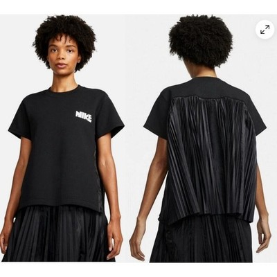 Nike x Sacai Women Short Sleeve Black Pleated Back T-Shirt CV5716