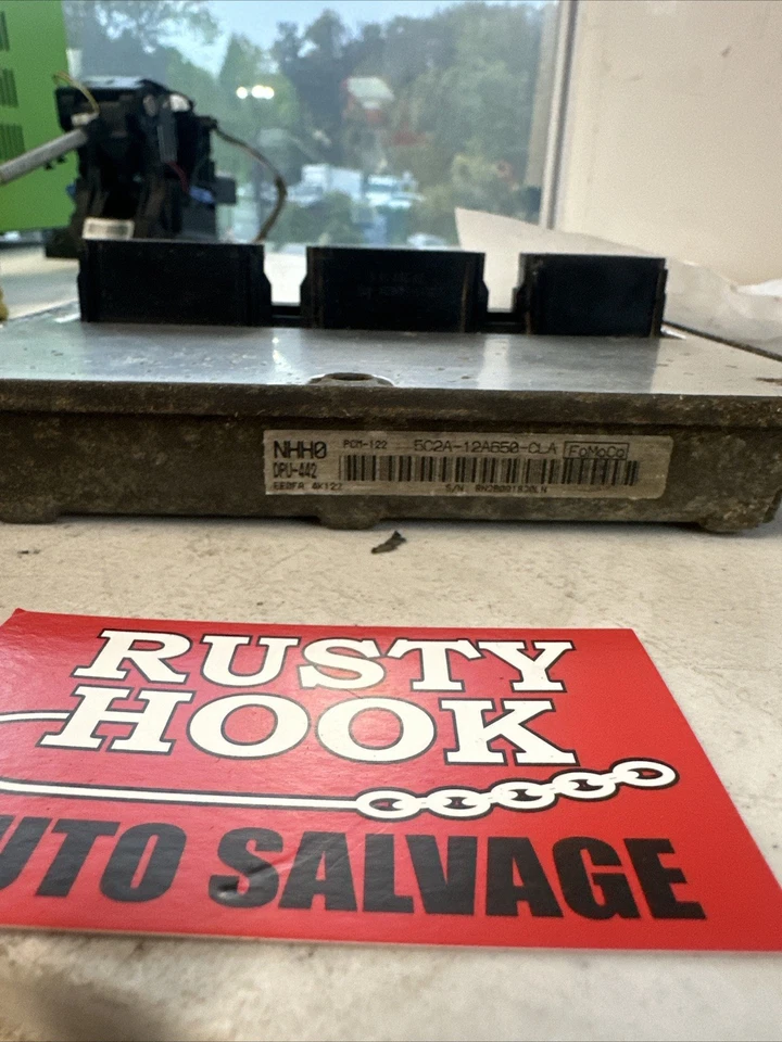 5C2A-12A650-CLA Ford Econoline van 2005 ecm ecu computer - Image 2 of 4