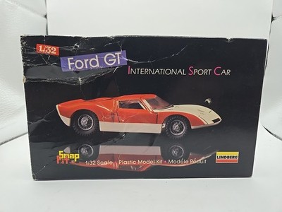 Lindberg Ford GT Plastic Model Kit 1:32 Snapfit International