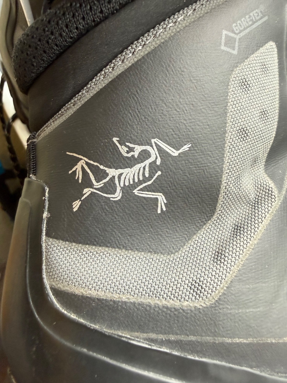 Arc’teryx Bora Mid GTX GORE-TEX Hiking Boots Size 10 US 9.5 UK  Men’s Black Gray thumbnail 9