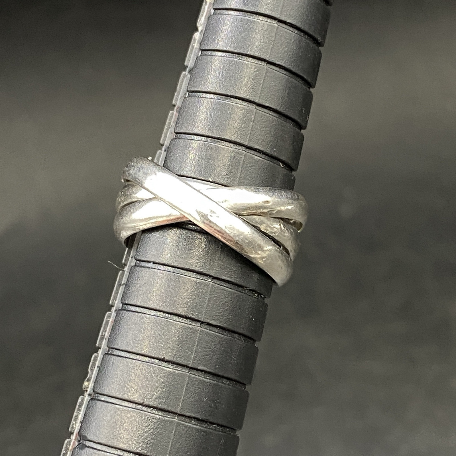 Trinity Silver Ring Three Linking Bands Size L Ma… - image 10