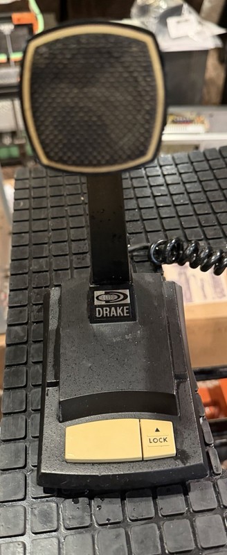 Drake 7077 Dynamic Desk Microphone TR-7 TR-7A Ham Radio Astatic PTT Coiled Cord