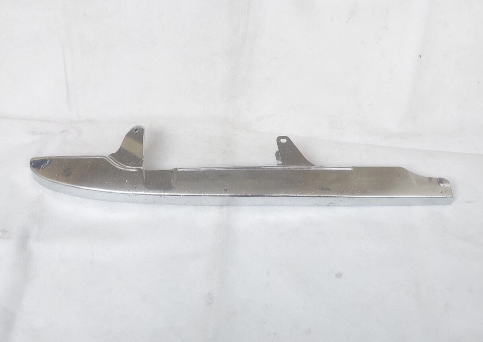 Genuine Suzuki GT185 GT-185 Chain Case Drive Guard NOS Japan 61310-36601 - Image 2 of 4