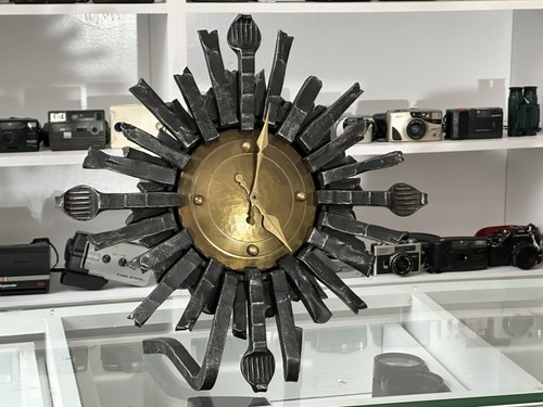 Brutalist 1970s Rustic  Iron Vintage German Art Wall Sunburst Clock - Photo 1/14