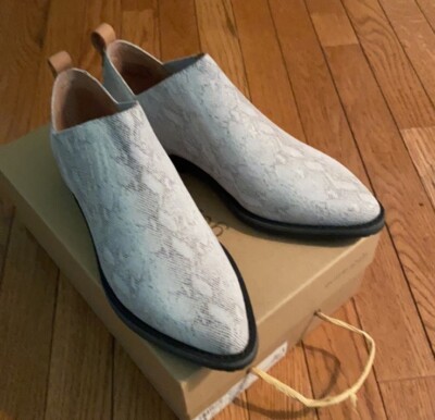 Gentle Souls By Kenneth Cole Neptune Western Bootie Size 6.5  Leather Snake $239