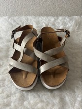 Crown Vintage Metallic Gold Sandals Women Size 7.5M