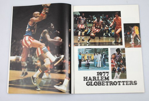 Vintage 1977 Harlem Globetrotters Basketball Program Yearbook Annual - Picture 3 of 8