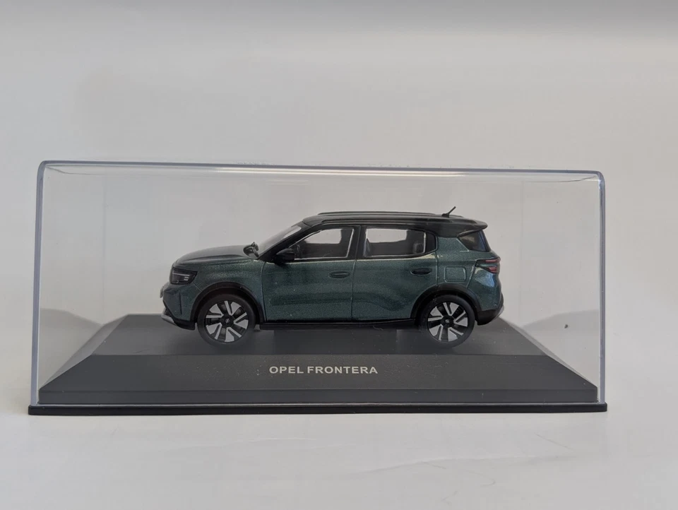 [Nuovo] Modellino Auto Opel Frontera Cachi Verde 1:43 Modello Collezione - Immagine 3 di 4