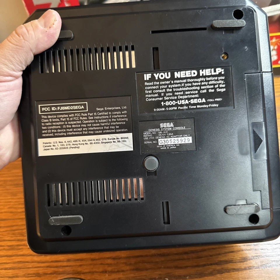 Sega Genesis Model 2 Console and Games Bundle w/Box MK-1631 Sonic 2 - Image 4 of 4