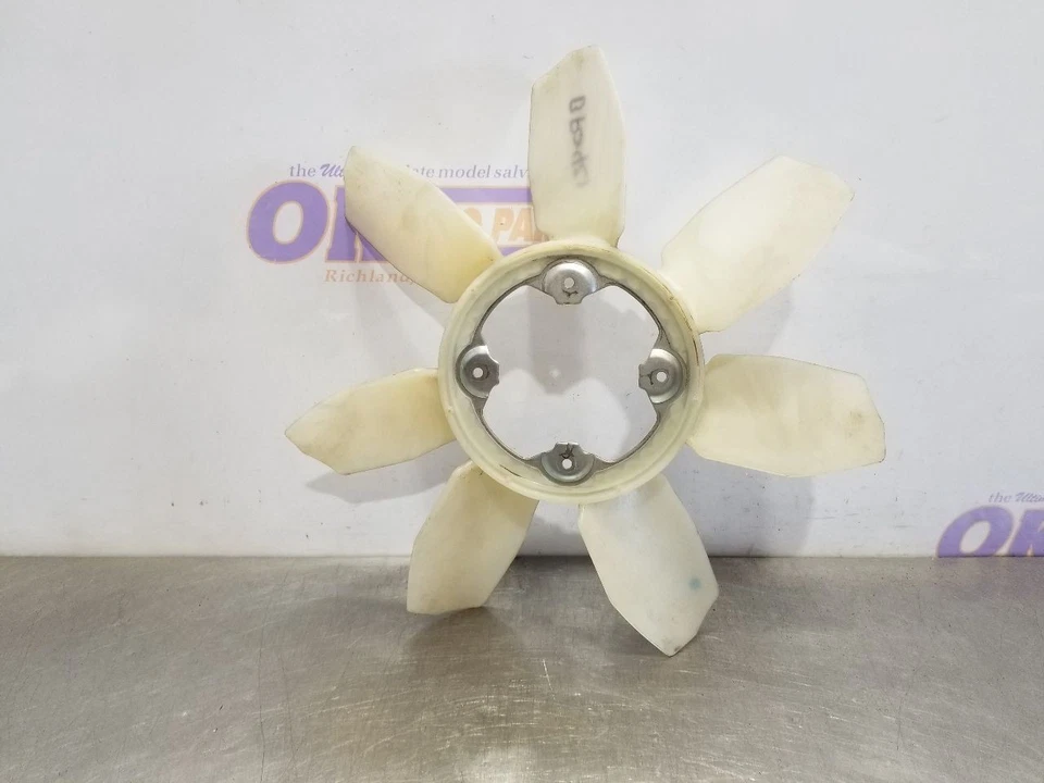 Toyota 4 Runner SR5 2014 14 4,0 L aspas de ventilador Foto 2 de 4