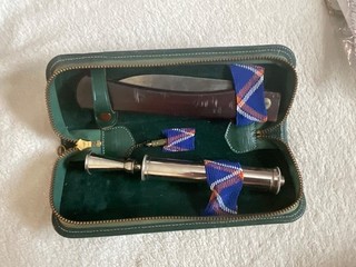 VINTAGE TREE SAP KIT IN GREEN LEATHER COVER (8.5") SOME LIGHT WEAR