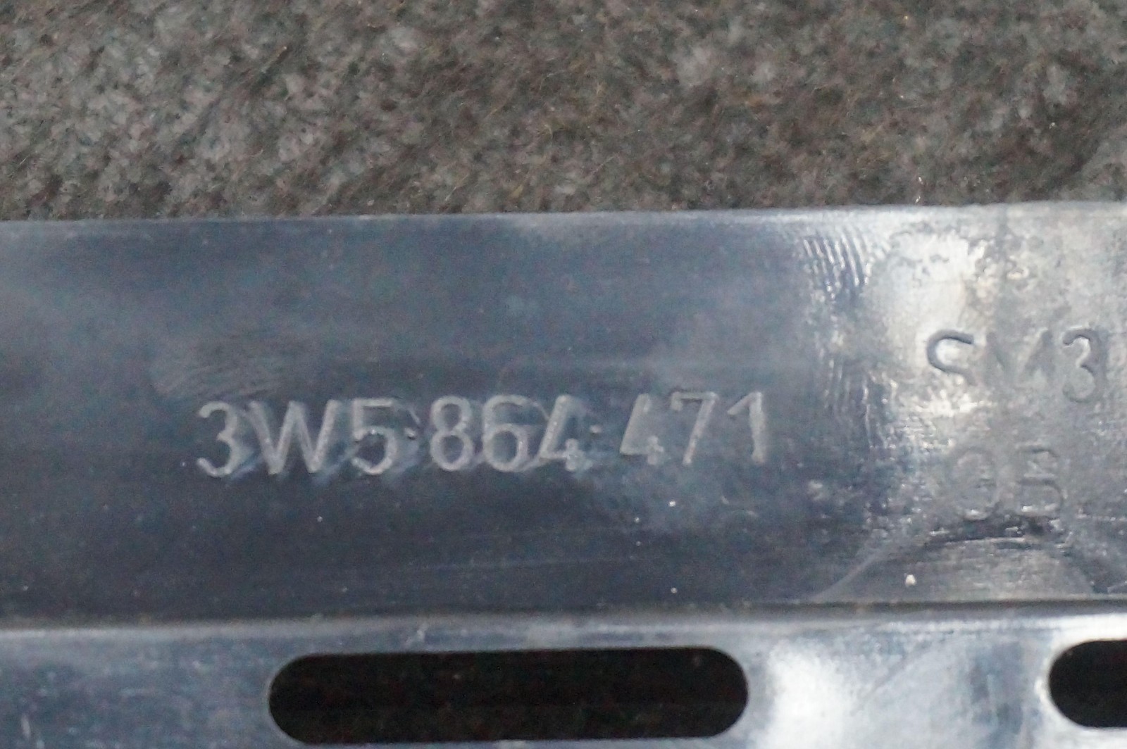 Rear Luggage Compartment Bracket 3W5864471 Bentley Continental Flying Spur 06-12