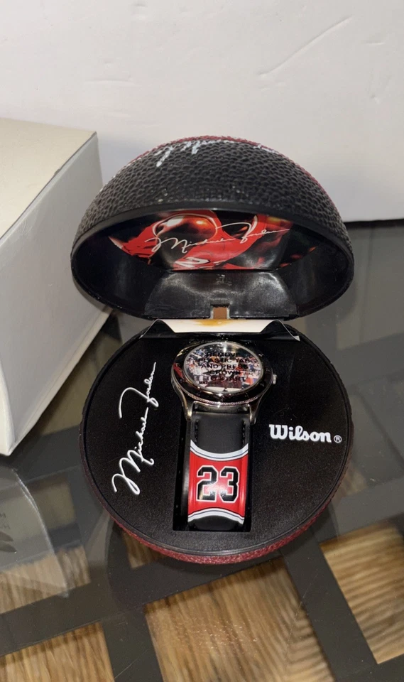 Reloj Michael Jordan 1997 vintage en estuche #23 Wilson Chicago Bulls con estuche Foto 2 de 2