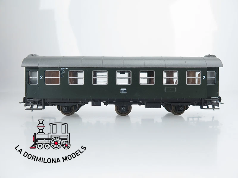 MG2011 H0 =DC ROCO 4214 Personenwagen 2. Kl. der DB - OVP