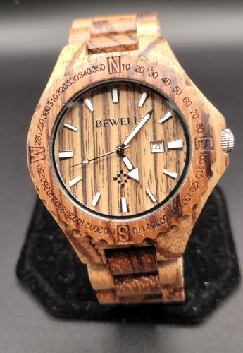 Men’s Wooden Watch Analog Quartz Zebra Sandalwood Handmade Vintage Casual Bamboo