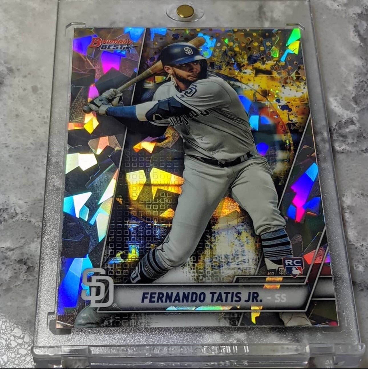 2019 BOWMAN'S BEST ATOMIC REFRACTOR ROOKIE FERNANDO TATIS JR. SP RC No. 58
