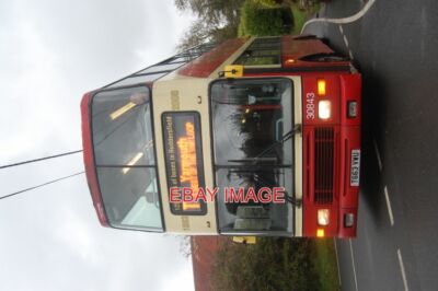 FOTOBUS T663 VWU AT MOONS HILL TOTLAND BAY YORKSHIRE RIDER T663 VWU AT MOONS