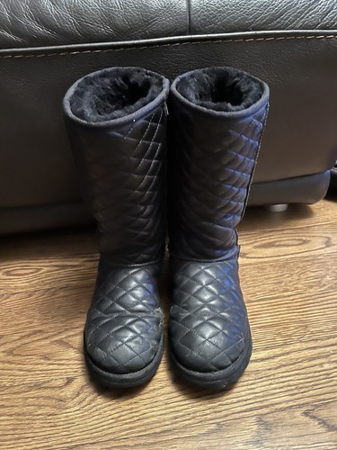 UGG black quilted leather boots size 7 