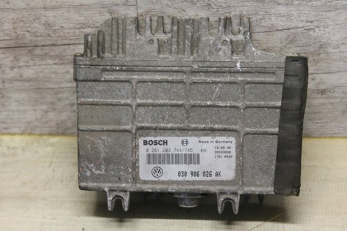 VW Polo 6N Motorsteuergerät Steuergerät 030906026AK BOSCH 02612037 ++