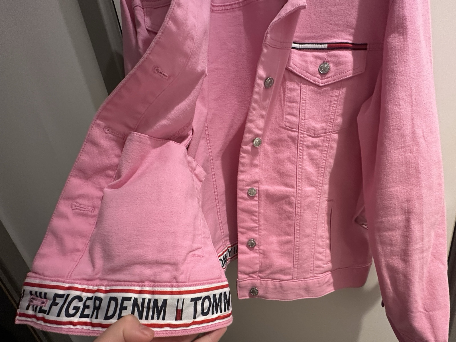 Tommy Hilfiger Pink Denim Jacket - Size M, Stylish and Vibrant image 5
