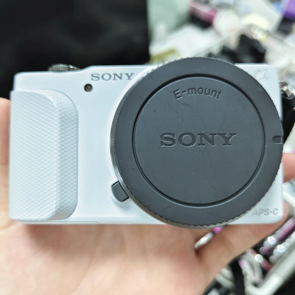 Cámara digital Sony Alpha NEX-3N blanca 16,1 MP sin espejo bebé - 100 % funcionando Foto 2 de 4