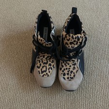 Womens Steve Madden Leopard  Sneakers, Size 7...
