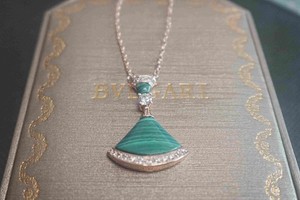 New*BvIgarlDivas*DREAM&Malachite Necklace 18K Rose Gold Diamond Necklace