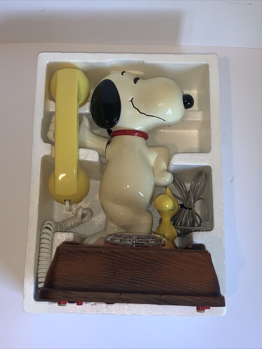 Vintage 1976 Snoopy and Woodstock Phone Head Turning Rotary Vintage 1976 Snoopy and Woodstock Phone Head Turning Rotary
